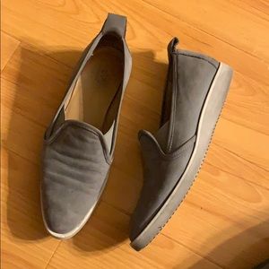 Suede grey Everlane Street Shoe